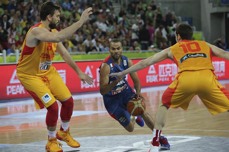 España dice adiós al oro del Eurobasket tras caer eliminada en 'semis' ante Francia España dice adiós al oro del Eurobasket tras caer eliminada en 'semis' ante Francia