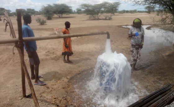 Azul y verde: Hallados millones de litros de agua subterránea en Kenia Azul y verde: Hallados millones de litros de agua subterránea en Kenia