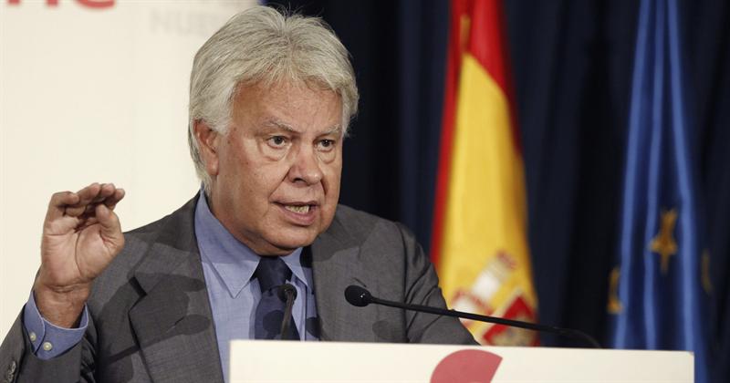 Felipe González: "Ni PP ni PSOE deben impedir que el otro forme Gobierno" Felipe González: "Ni PP ni PSOE deben impedir que el otro forme Gobierno"