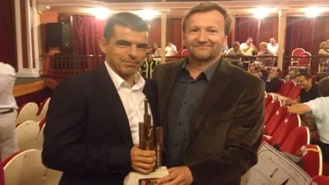 Manuel Marlasca y Luis Rendueles Premio Cuerpo Nacional de Policía a los Valores Humanos y de Periodismo Manuel Marlasca y Luis Rendueles Premio Cuerpo Nacional de Policía a los Valores Humanos y de Periodismo