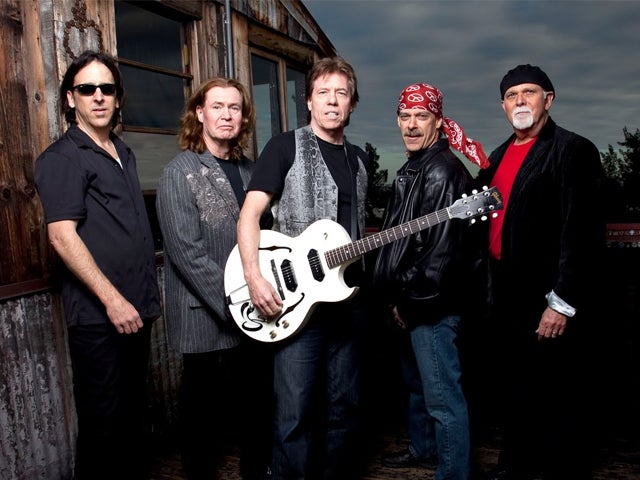 Canciones Económicas: ‘One Bourbon, one Scotch, one Beer’ Canciones Económicas: ‘One Bourbon, one Scotch, one Beer’