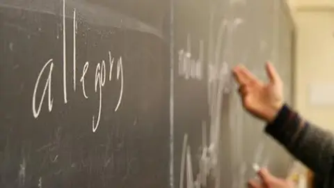Profesor enseñando Profesor enseñando