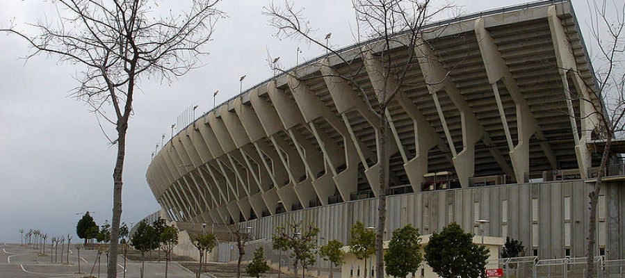Exterior del Estadio de Son Moix en Palma Exterior del Estadio de Son Moix en Palma