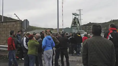 Al menos seis muertos por un escape de gas en una mina en León Al menos seis muertos por un escape de gas en una mina en León