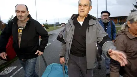 El etarra Domingo Troitiño a su salida de la cárcel de Teixeiro. El etarra Domingo Troitiño a su salida de la cárcel de Teixeiro.