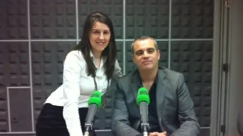 Aquí en la onda Galicia, Efecto Nova 19:05 Aquí en la onda Galicia, Efecto Nova 19:05