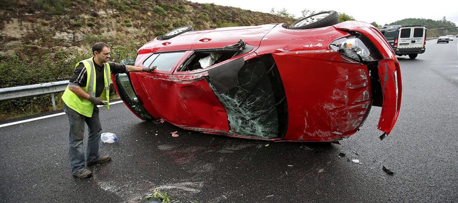 En la imagen, accidente en la autovía A-52 en Galicia. En la imagen, accidente en la autovía A-52 en Galicia.