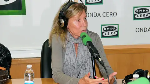 Pilar Eyre en Julia en la onda Pilar Eyre en Julia en la onda