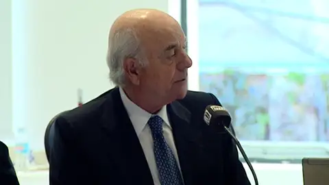 El presidente del BBVA: "España ha salido de la recesión, pero salir de la crisis es otra cosa" El presidente del BBVA: "España ha salido de la recesión, pero salir de la crisis es otra cosa"