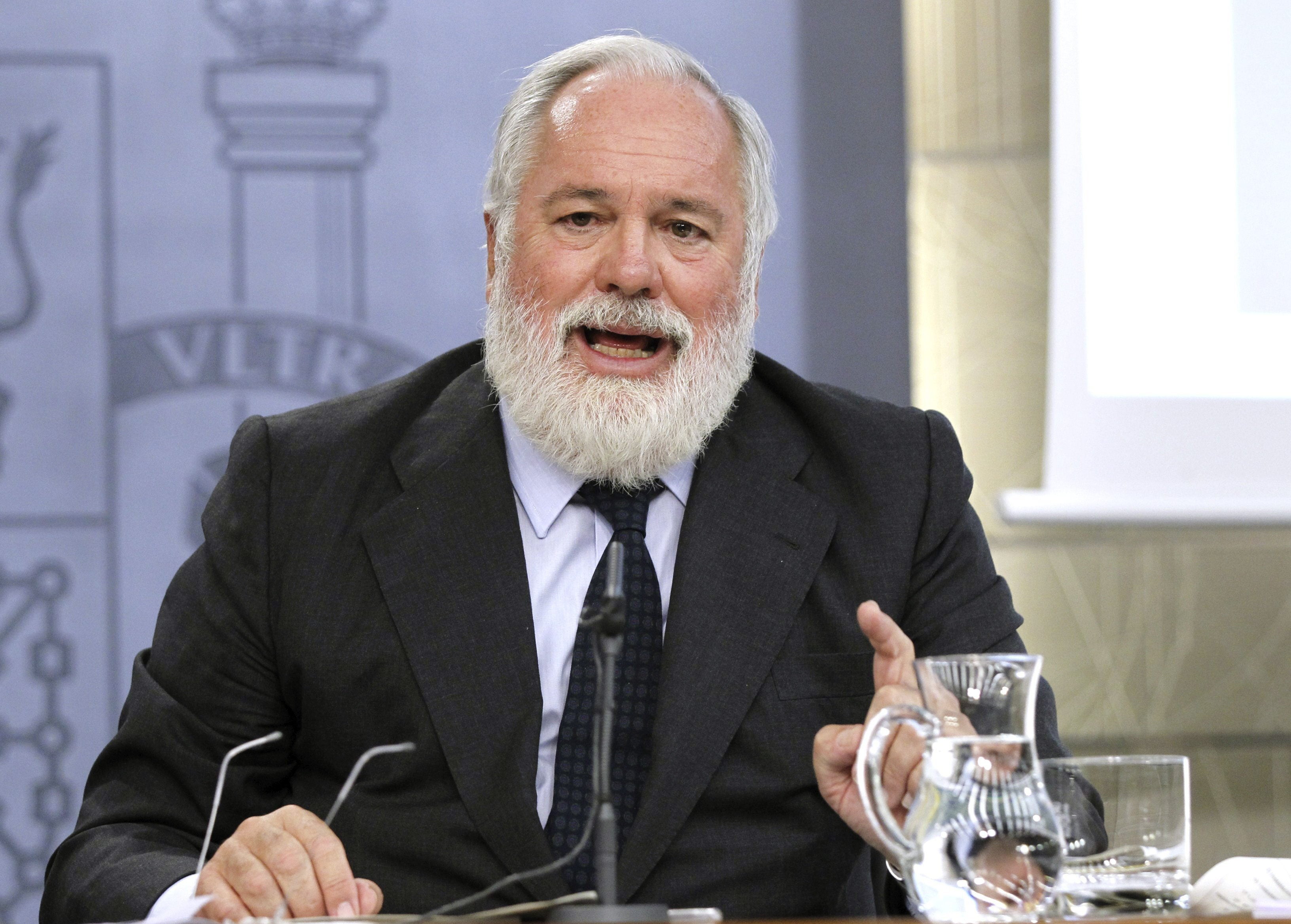 Mesa de redacción: Arias Cañete y su ejercicio didáctico sobre el cerdo, el jamón y las etiquetas de colores Mesa de redacción: Arias Cañete y su ejercicio didáctico sobre el cerdo, el jamón y las etiquetas de colores