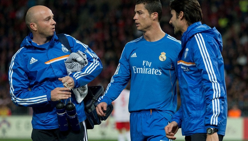 Cristiano Ronaldo pidió el cambio en el minuto 52 en el partido ante el Almería