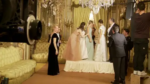 Más de El tiempo entre costuras Más de El tiempo entre costuras