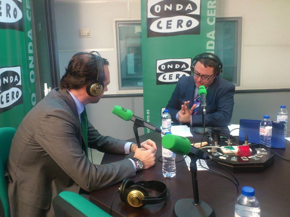 Video entrevista a José Ramón Bauzá en el programa Aquí en La Onda. Illes Balears (02/12/2013) Video entrevista a José Ramón Bauzá en el programa Aquí en La Onda. Illes Balears (02/12/2013)