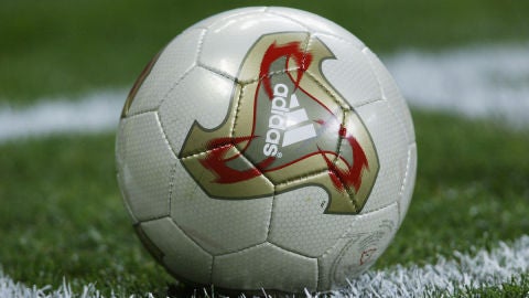 Fevernova, bal&oacute;n de Corea y Jap&oacute;n 2002