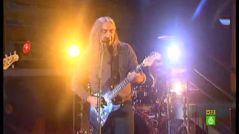 Rosendo canta en directo en 'En el aire'