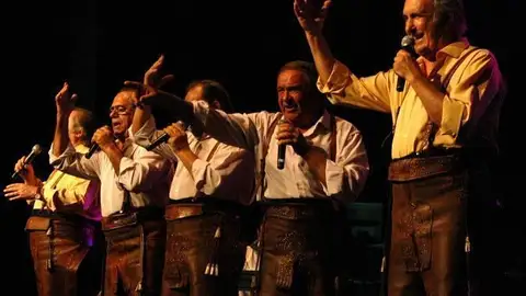 Los Romeros de la Puebla Los Romeros de la Puebla