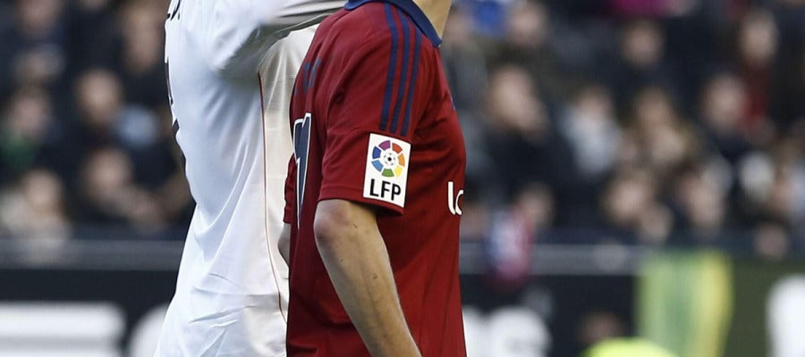 Cristiano gesticula ante Roberto Torres Cristiano gesticula ante Roberto Torres