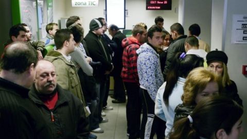 La OCDE pide m&aacute;s medidas para reducir el paro