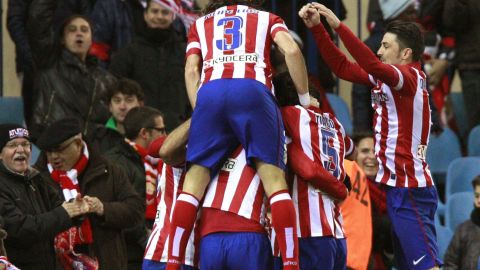 El Atleti celebra el tanto contra el Levante