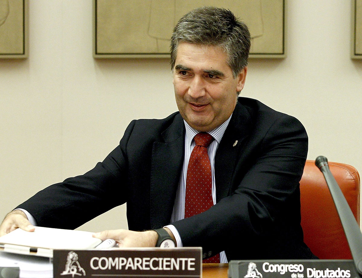 Ignacio Cosidó: "Lo que estamos conociendo de Villarejo estos días no corresponde a mi etapa como director de la Policía" Ignacio Cosidó: "Lo que estamos conociendo de Villarejo estos días no corresponde a mi etapa como director de la Policía"