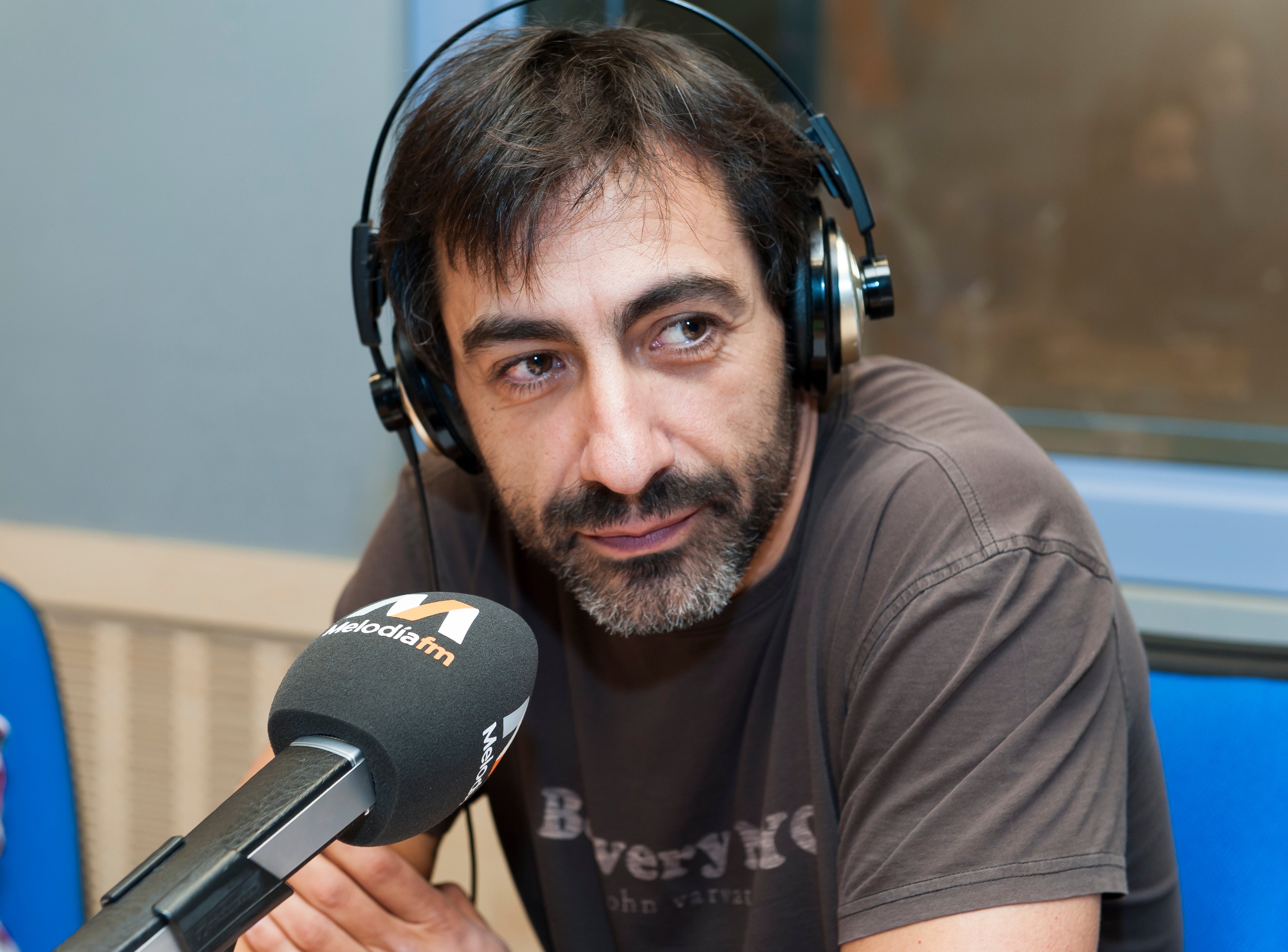 Aquí en la Onda. Navarra. "Va por Ustedes". Juan del Val: "Los problemas actuales del toreo se han generado desde dentro del mundo del toro". Aquí en la Onda. Navarra. "Va por Ustedes". Juan del Val: "Los problemas actuales del toreo se han generado desde dentro del mundo del toro".