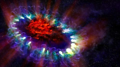 El observatorio ALMA capta una superf&aacute;brica de polvo en una supernova
