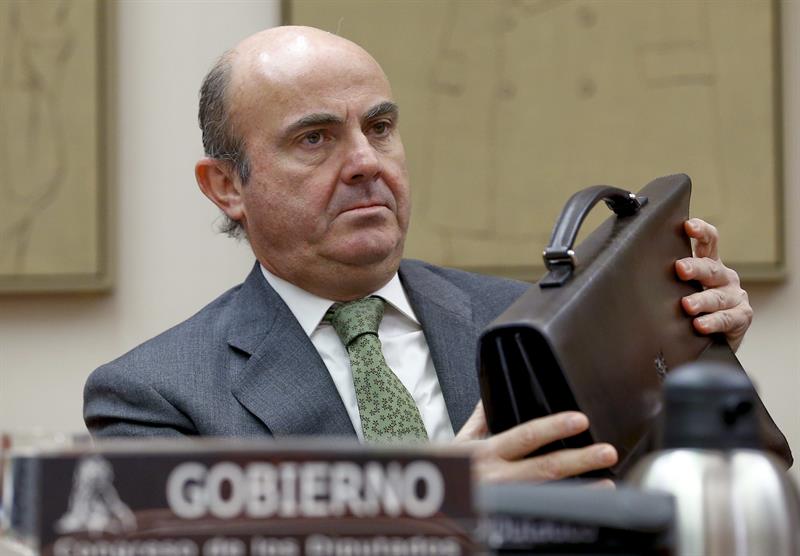 De Guindos asegura que estamos ante un cambio de ciclo De Guindos asegura que estamos ante un cambio de ciclo