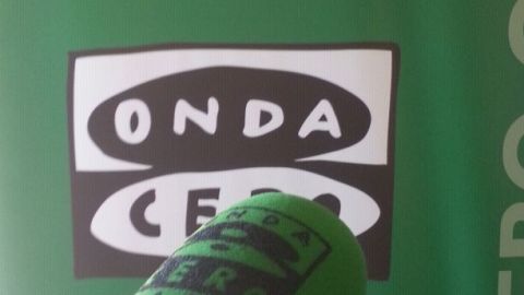 Onda Cero con microfono