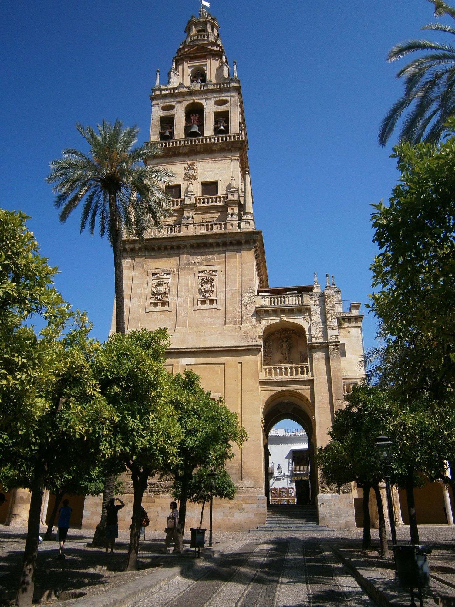 El Gabinete: Las inmatriculaciones de la Iglesia El Gabinete: Las inmatriculaciones de la Iglesia