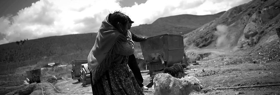 Pamplona en la Onda. Raúl de la Fuente nos lleva hasta Potosí en Bolivia en "Minerita", el cortometraje que narra la historia de supervivencia de tres mujeres por el que ha conseguido la nominación como mejor corto documental en los Premios Goya Pamplona en la Onda. Raúl de la Fuente nos lleva hasta Potosí en Bolivia en "Minerita", el cortometraje que narra la historia de supervivencia de tres mujeres por el que ha conseguido la nominación como mejor corto documental en los Premios Goya