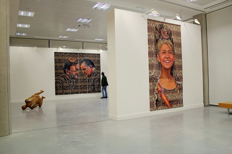 Mesa de redacción: El ayuntamiento de Salamanca cancela una exposición crítica con Rajoy, Bárcenas y la Infanta Cristina Mesa de redacción: El ayuntamiento de Salamanca cancela una exposición crítica con Rajoy, Bárcenas y la Infanta Cristina