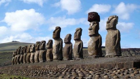 Mo&aacute;is en isla de Pascua