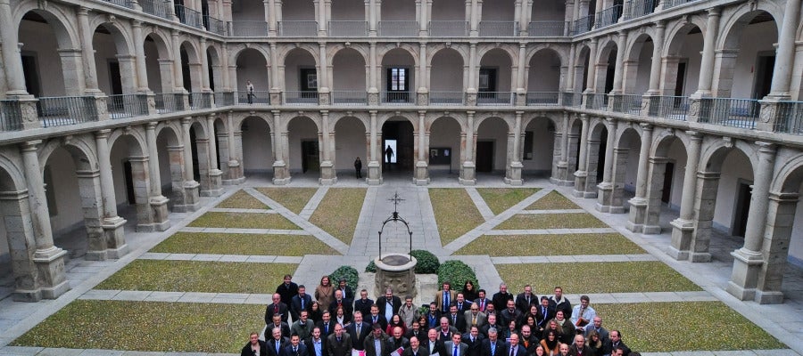 Patio de Santo Tomás. Rectorado de la Universidad de Alcalá Patio de Santo Tomás. Rectorado de la Universidad de Alcalá