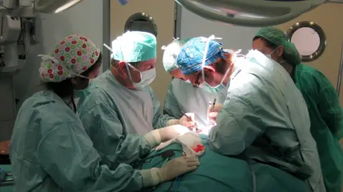 Intervención transplante de pulmón. Intervención transplante de pulmón.