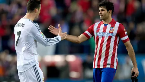 Cristiano saluda a Diego Costa Cristiano saluda a Diego Costa