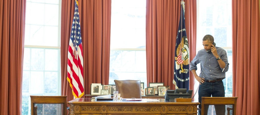 Obama pide a Rusia que repliegue a sus tropas en Crimea Obama pide a Rusia que repliegue a sus tropas en Crimea