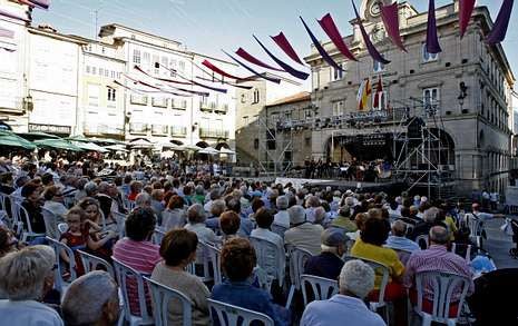 ¿Cuantas fiestas de pueblos existen en España? ¿Cuantas fiestas de pueblos existen en España?