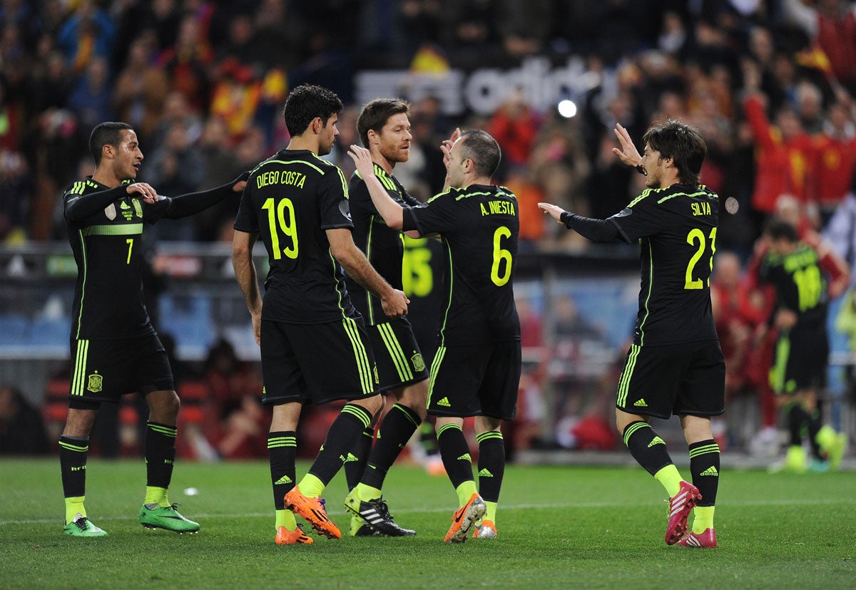 Diego Costa convence pese a no marcar ante Italia en su debut con España Diego Costa convence pese a no marcar ante Italia en su debut con España