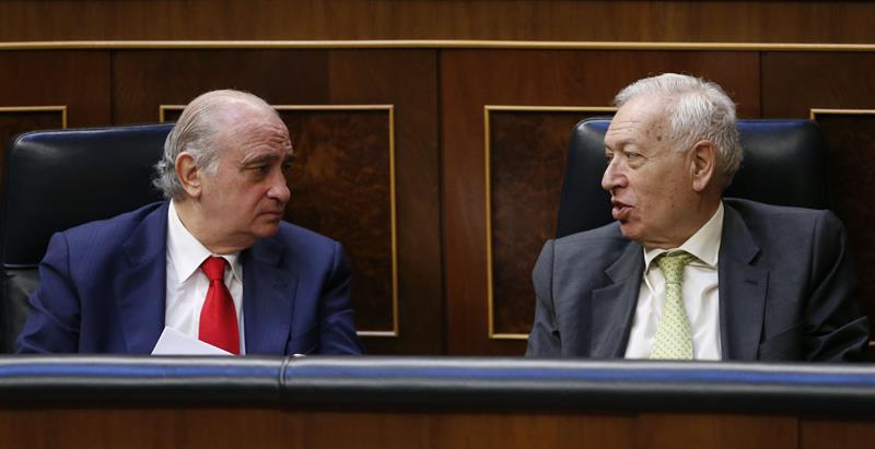 El ministro del Interior ofrece un pacto sobre inmigración al Parlamento El ministro del Interior ofrece un pacto sobre inmigración al Parlamento