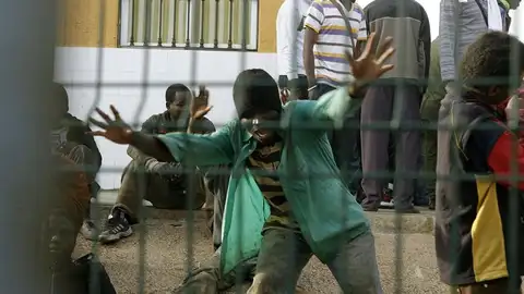 Inmigrantes en el CETI de Melilla Inmigrantes en el CETI de Melilla