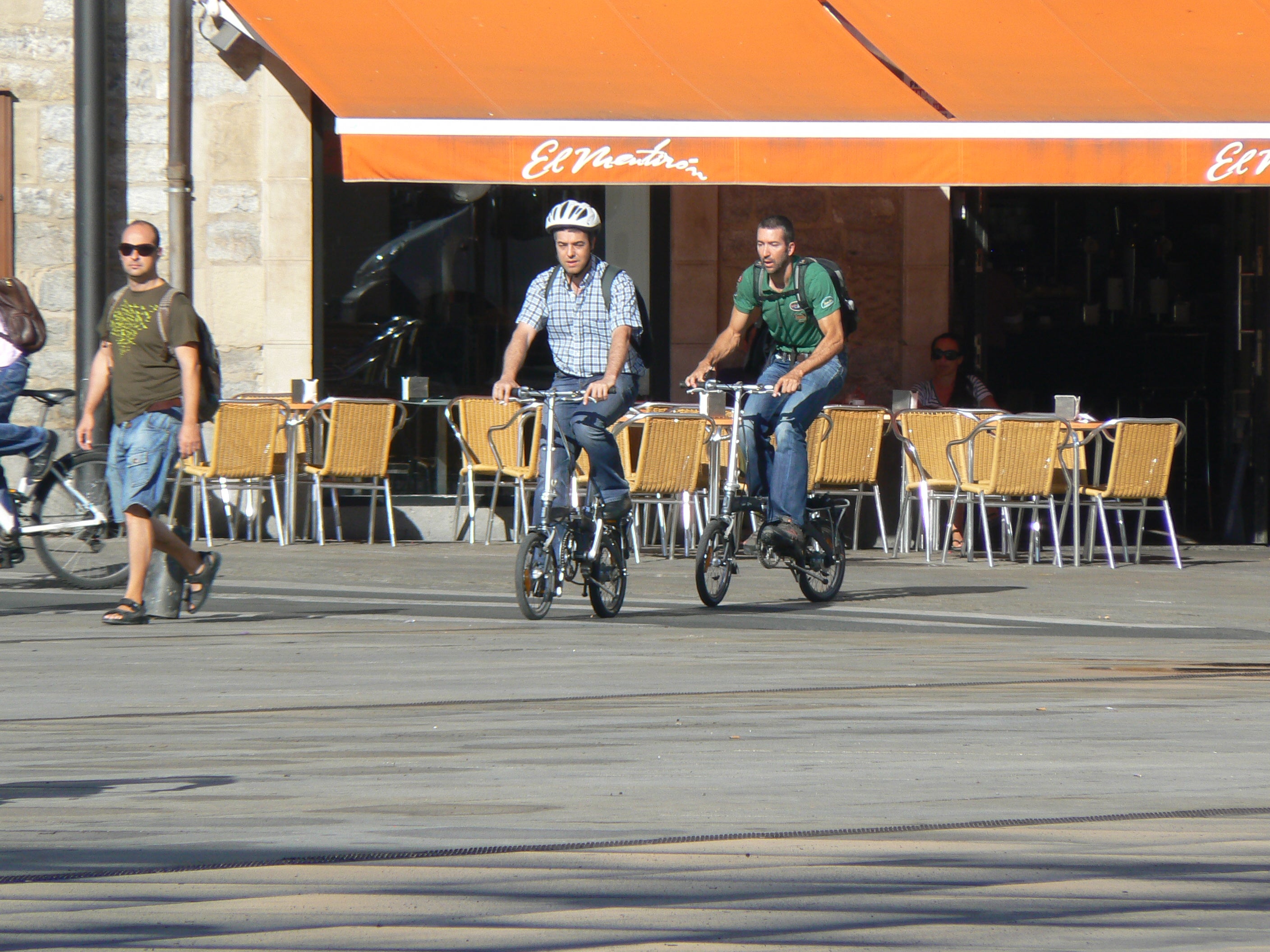 ¿Por qué no cambiar el coche por la bici? ¿Por qué no cambiar el coche por la bici?