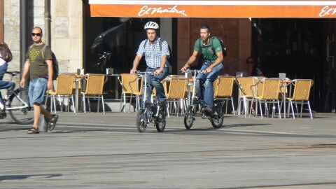 Acompa&ntilde;ado en bici