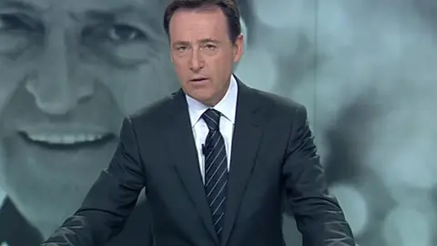 Matías Prats durante el Especial Informativo sobre la muerte de Adolfo Suárez Matías Prats durante el Especial Informativo sobre la muerte de Adolfo Suárez