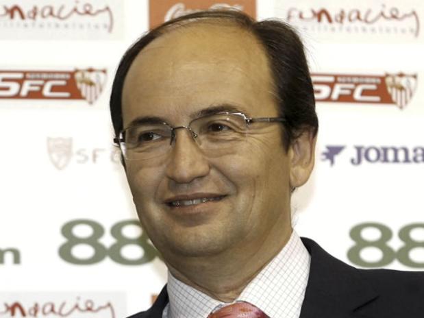 José Castro: "Óscar Arias dejará de ser director deportivo, hemos hablado con Caparrós pero nada serio" José Castro: "Óscar Arias dejará de ser director deportivo, hemos hablado con Caparrós pero nada serio"