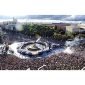 La Cibeles desde el aire tras un título del Real Madrid La Cibeles desde el aire tras un título del Real Madrid