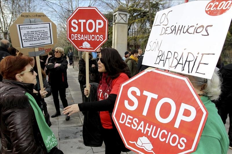 Los desahucios disminuyen un 1,1% en 2015, hasta los 67.359 Los desahucios disminuyen un 1,1% en 2015, hasta los 67.359