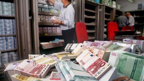 Suiza investigar&aacute; a ocho bancos europeos acusados de manipular divisas