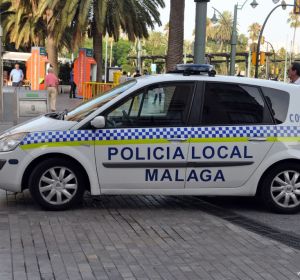 Coche patrulla de la Policía Local de Málaga Coche patrulla de la Policía Local de Málaga