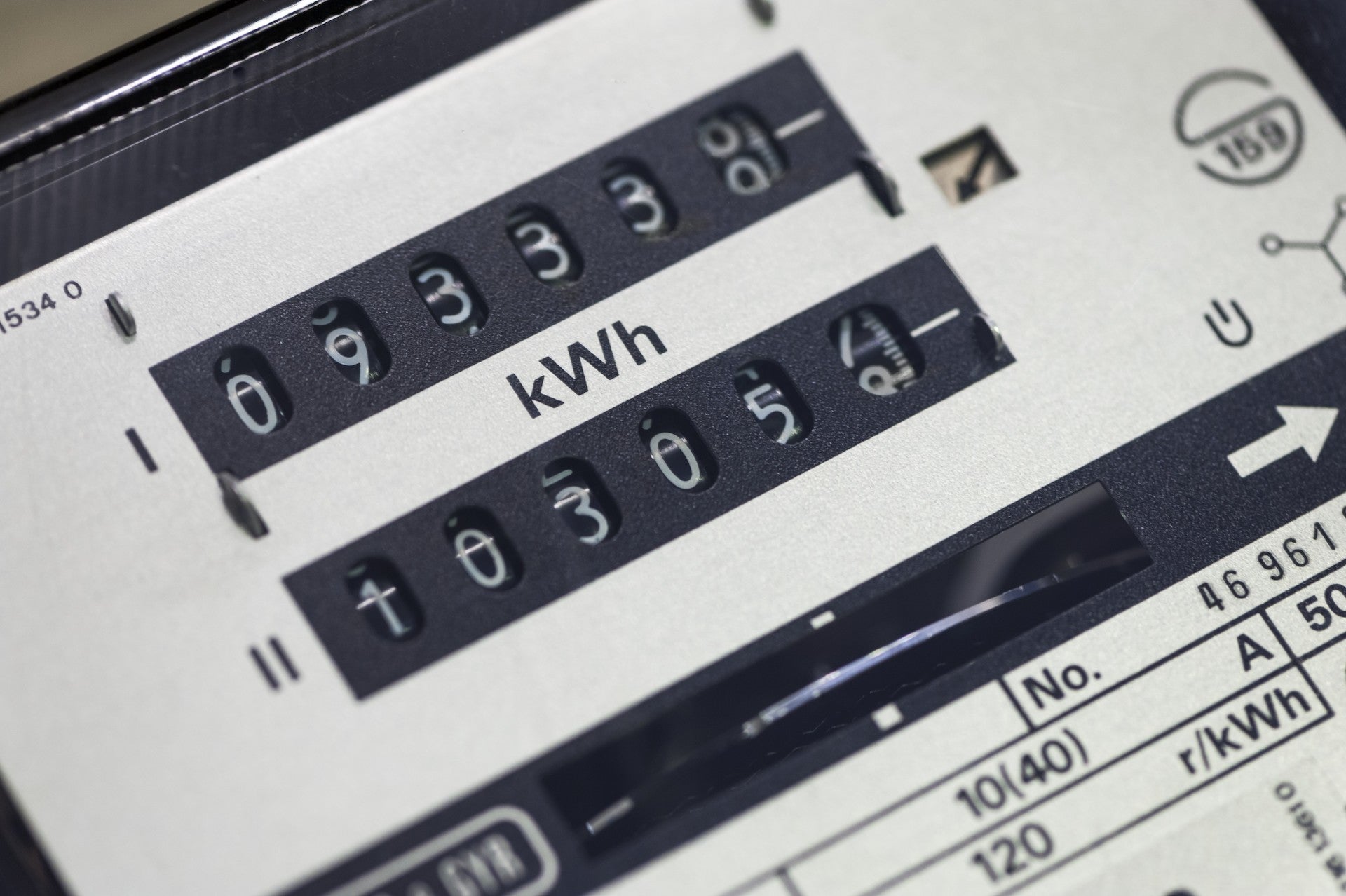 Iberdrola pone en marcha el plan "Il.lumina" que mejorará la calidad del suministro en zonas afectadas por la DANA Iberdrola pone en marcha el plan "Il.lumina" que mejorará la calidad del suministro en zonas afectadas por la DANA