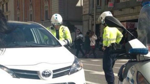 Coche detenido en Gran V&iacute;a